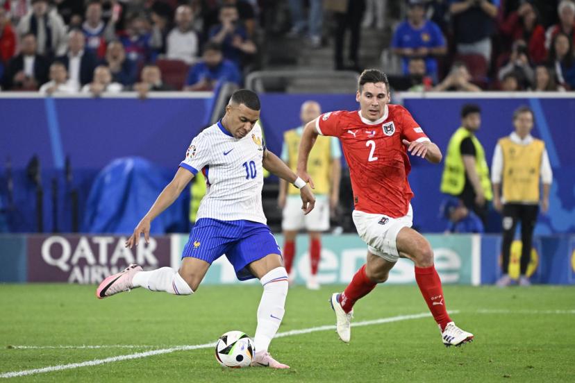 Đội hình ra sân Pháp vs Ba Lan: Mbappe trở lại đá chính