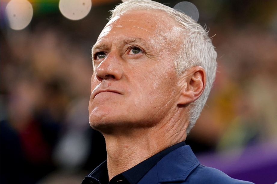 HLV Didier Deschamps có thể đưa Mbappe trở lại để giải tỏa khó chịu
