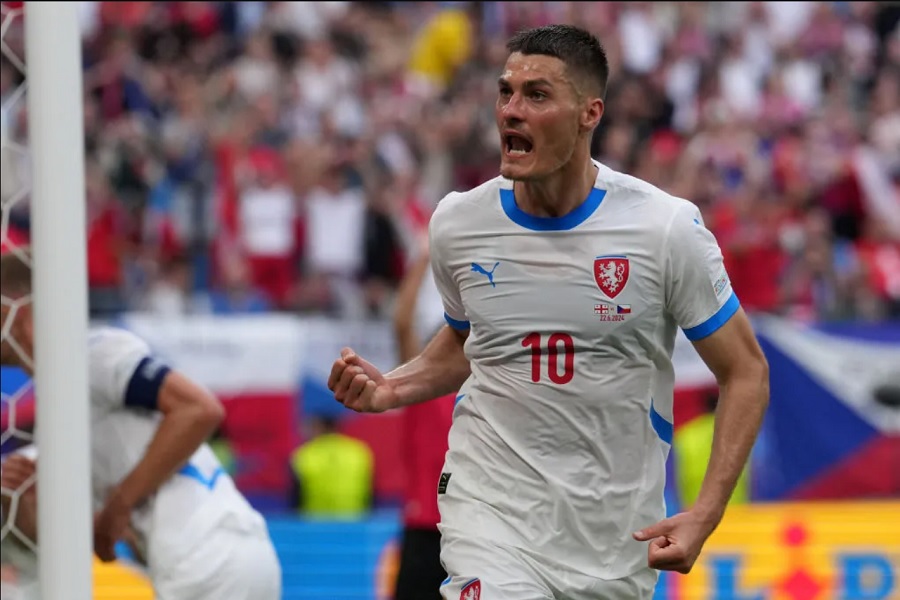 Lịch thi đấu bóng đá EURO 2024 hôm nay 26/6: Định đoạt số phận Bỉ và Thổ Nhĩ Kỳ
