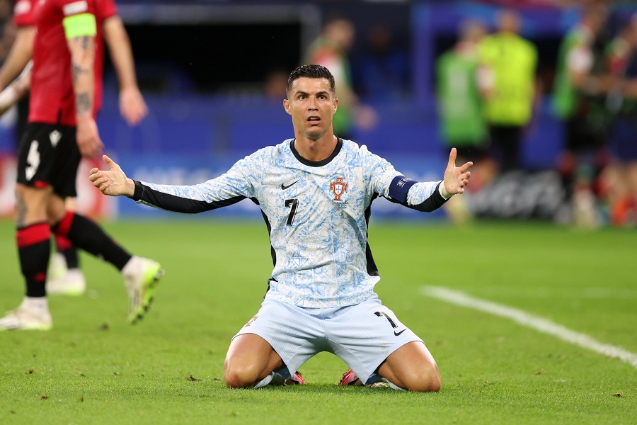 Ronaldo lần đầu tiên im tiếng ở một giải đấu lớn trong sự nghiệp