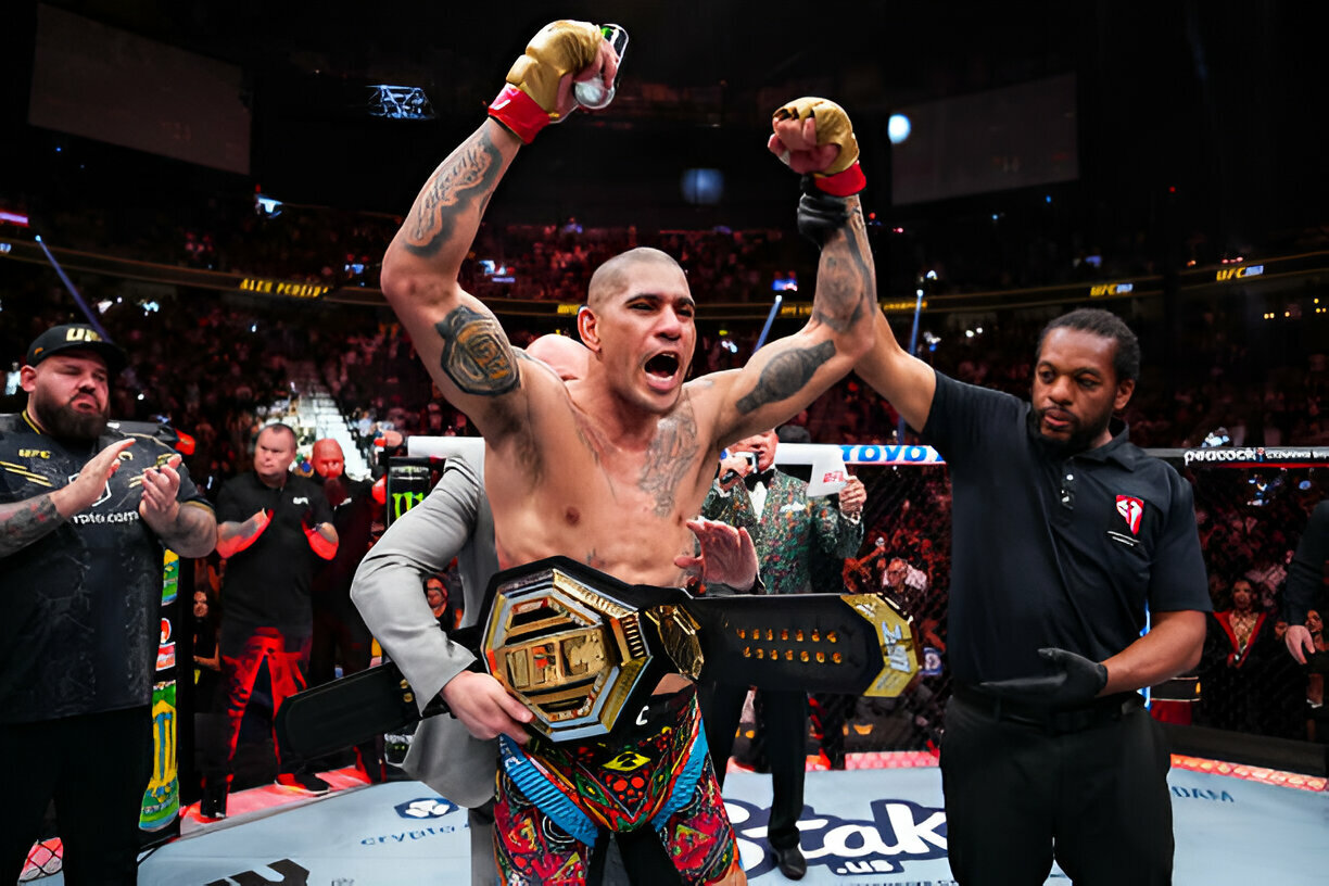 Alex Pereira chiếm chỗ Jon Jones, nhận thưởng lớn ở UFC 303