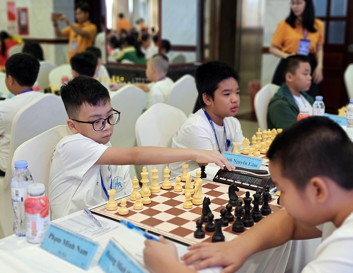 Nhiều VĐV giành huy chương thế giới tranh tài ở giải Vô địch cờ vua trẻ xuất sắc quốc gia 2024