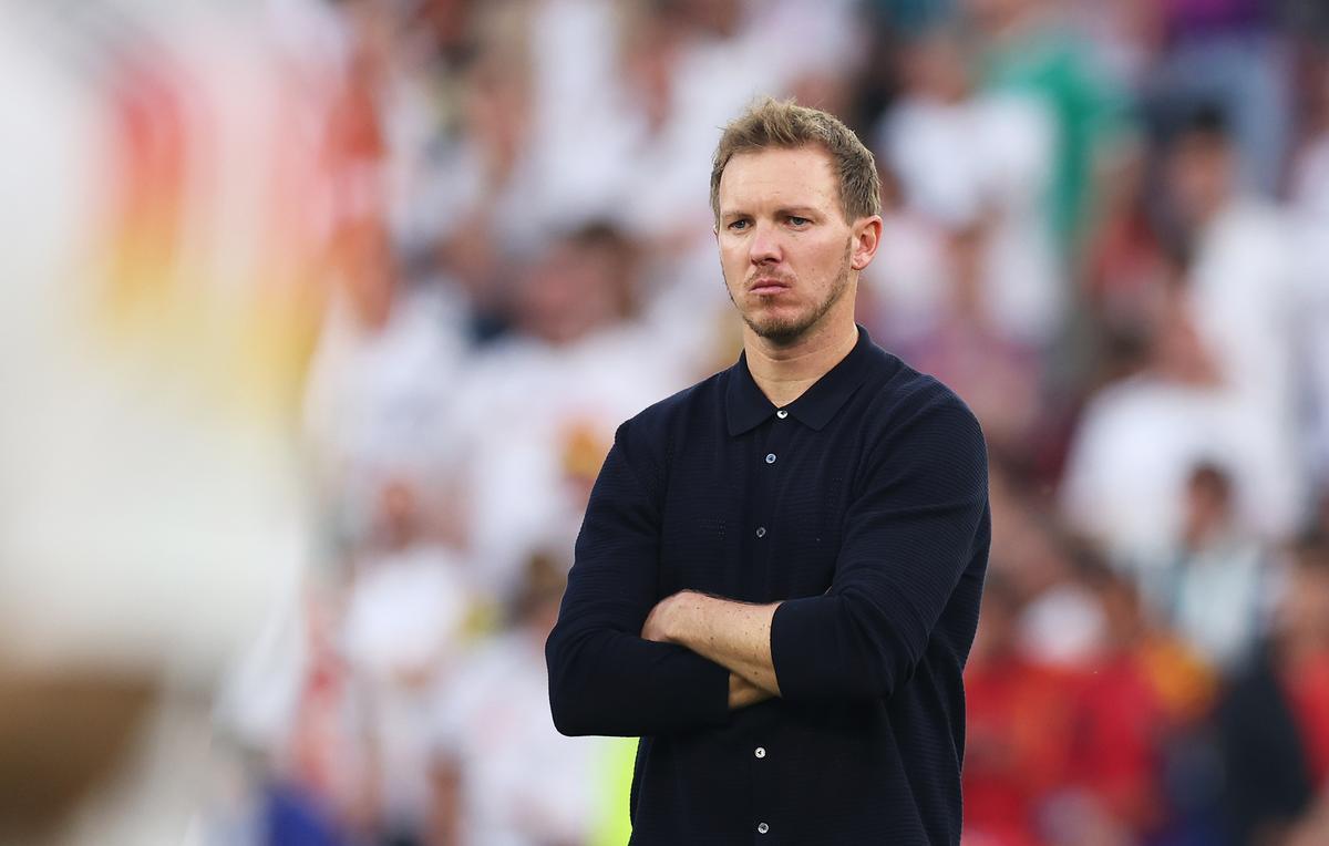 HLV Julian Nagelsmann kêu gọi sửa luật bóng chạm tay sau thất bại của Đức