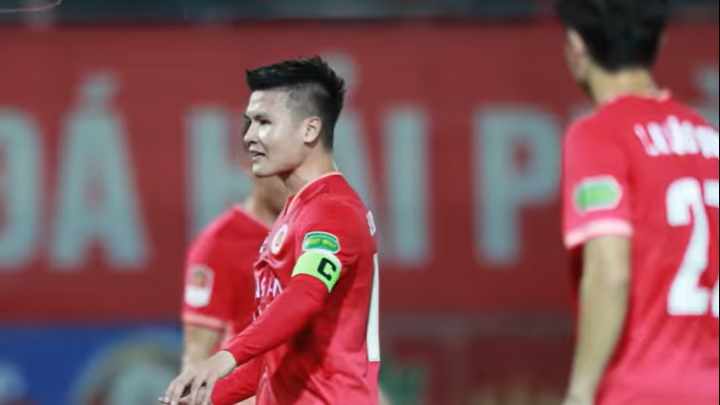 Quang Hải trượt đội hình tiêu biểu V.League 2023/24