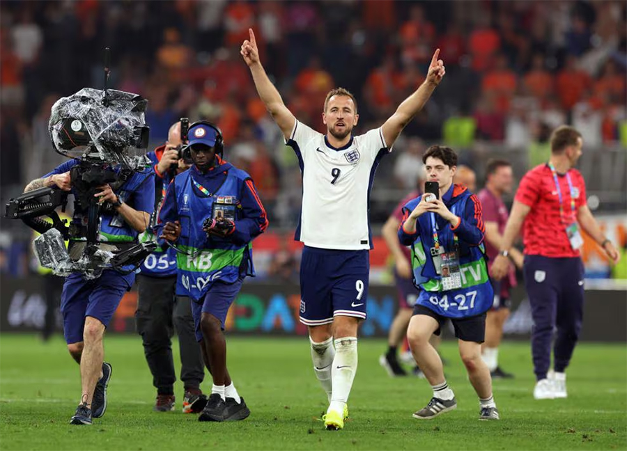 Harry Kane trở th&agrave;nh ch&acirc;n s&uacute;t số 1 của tuyển Anh tại c&aacute;c kỳ EURO