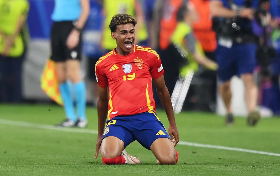 Lamine Yamal sẽ lập thêm những kỷ lục nào trong trận chung kết Euro 2024? Lamine Yamal sẽ lập thêm những kỷ lục nào trong trận chung kết Euro 2024?