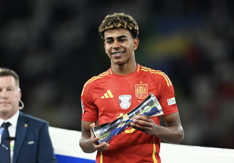 Tây Ban Nha lập hat-trick giải thưởng cá nhân Euro 2024: Gọi tên Lamine Yamal! Tây Ban Nha lập hat-trick giải thưởng cá nhân Euro 2024: Gọi tên Lamine Yamal!