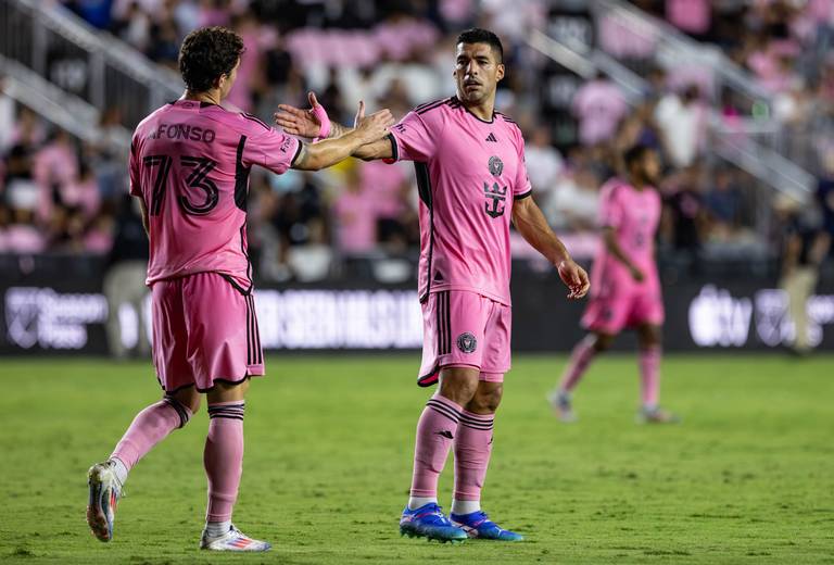 Đội hình ra sân Inter Miami vs Chicago Fire: Suarez và Busquets trở lại đá chính
