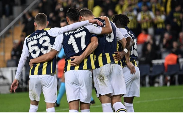 Nhận định bóng đá Lugano vs Fenerbahce: Khách lấn chủ