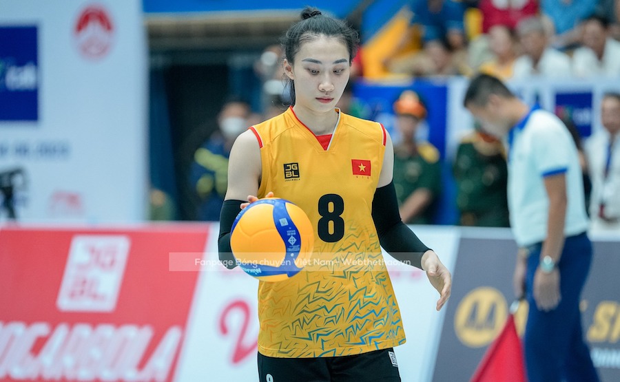 Hoa kh&ocirc;i Nguyệt Anh bất ngờ t&aacute;i xuất đội tuyển b&oacute;ng chuyền nữ Việt Nam tại SEA V.League