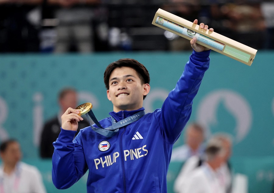 Giành 2 HCV Olympic, hoàng tử TDDC Philippines ngập trong tiền thưởng, nhà và… đồ ăn trọn đời