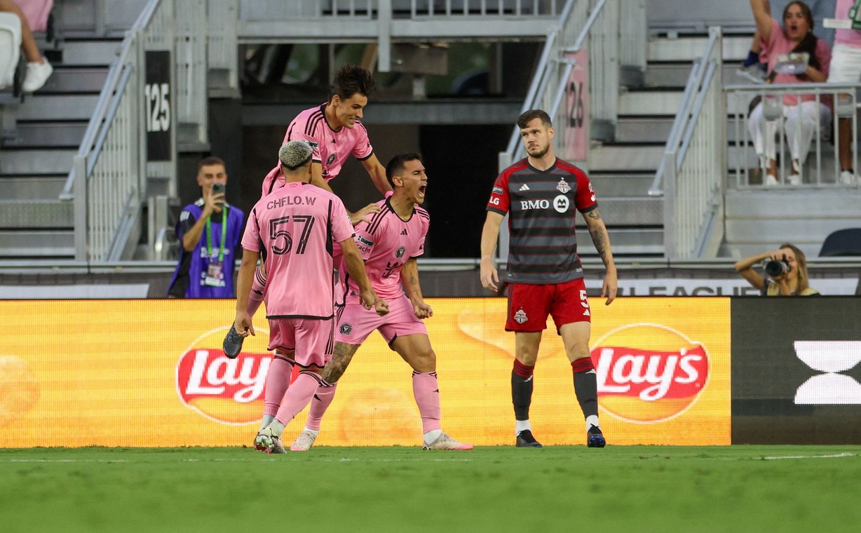 Trực tiếp Inter Miami vs Toronto: Đội bóng của Messi nghẹt thở đi tiếp