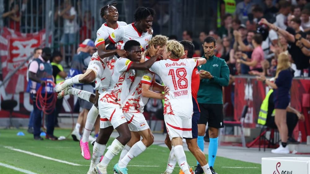 Dự đoán Twente vs Salzburg, 0h00 ngày 14/8, Champions League 2024/25