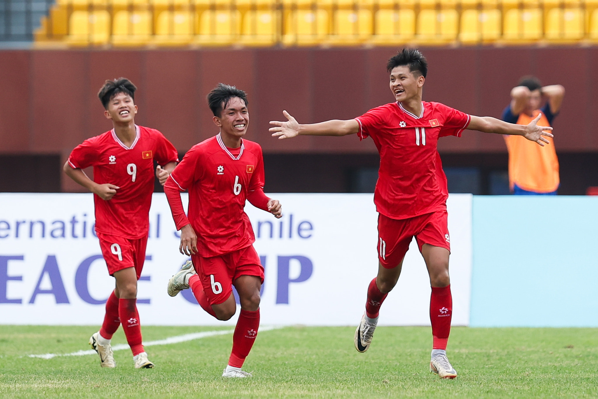 Hạ Nhật Bản, U16 Việt Nam “giúp” Trung Quốc lên ngôi vô địch