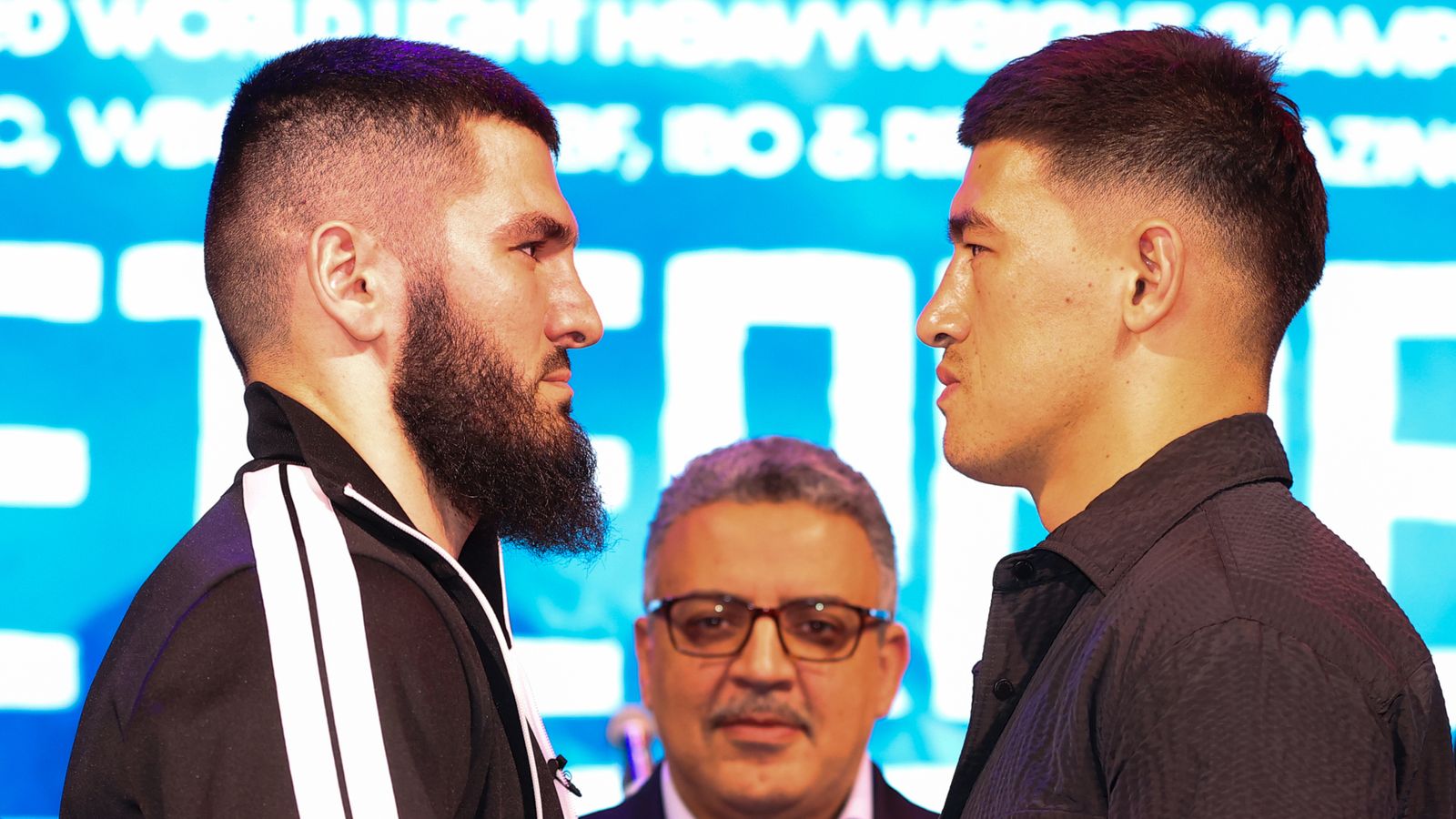 Artur Beterbiev - Dmitry Bivol đối mặt, huyền thoại làng Boxing nghiêng về ai?