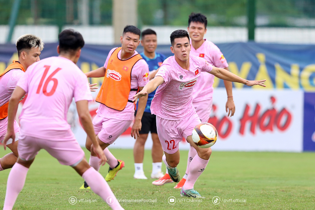 Đội hình chính thức tuyển Việt Nam 2024: Danh sách, số áo cầu thủ dự LPBank Cup