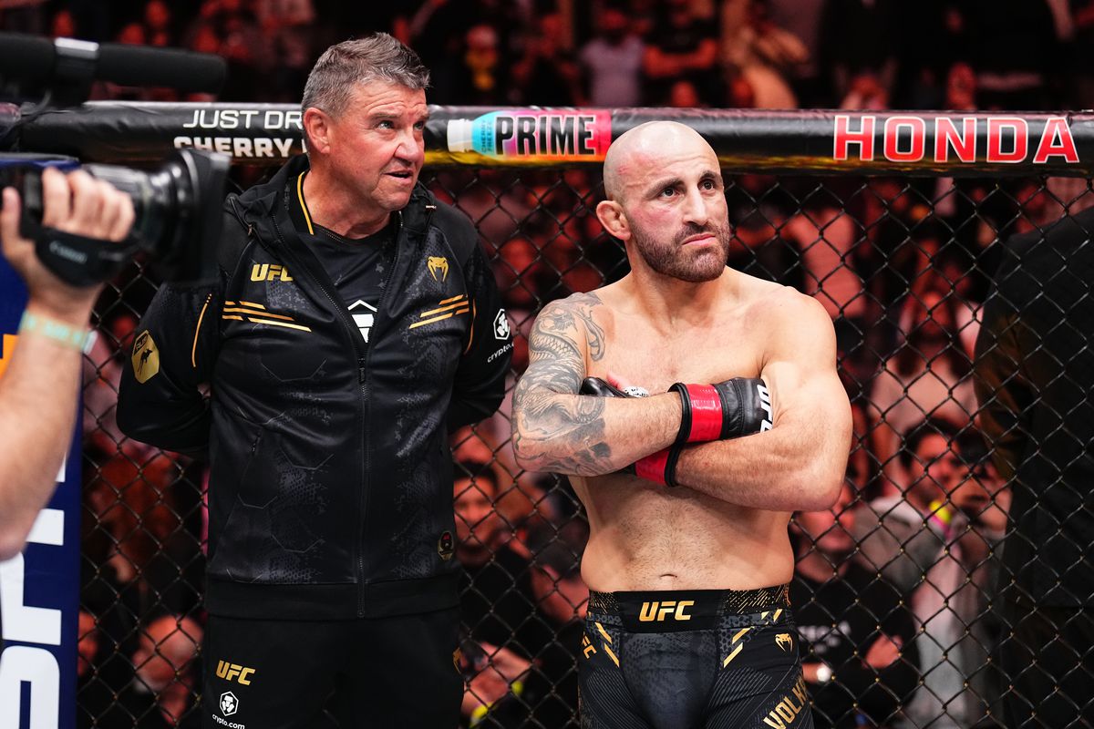 Alexander Volkanovski: Phủ nhận lên hạng, “tọa sơn quan hổ đấu” ở UFC 308