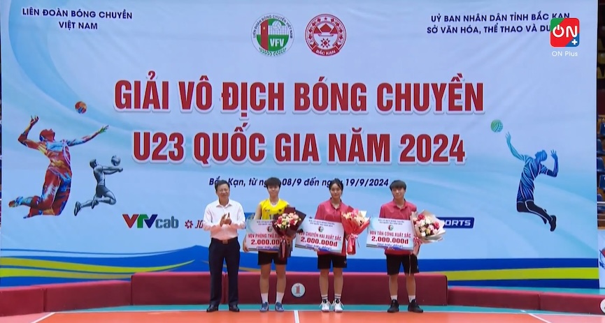 Trao giải VĐV xuất sắc bóng chuyền U23 Quốc Gia, những gương mặt sáng giá xuất hiện