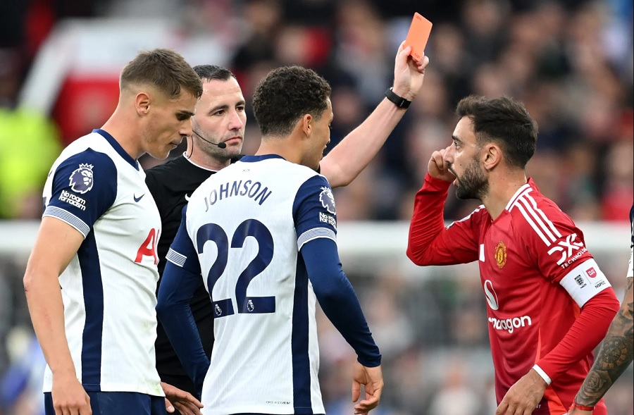 Ten Hag sánh ngang kỷ lục kinh hoàng của Moyes sau khi MU thua đậm