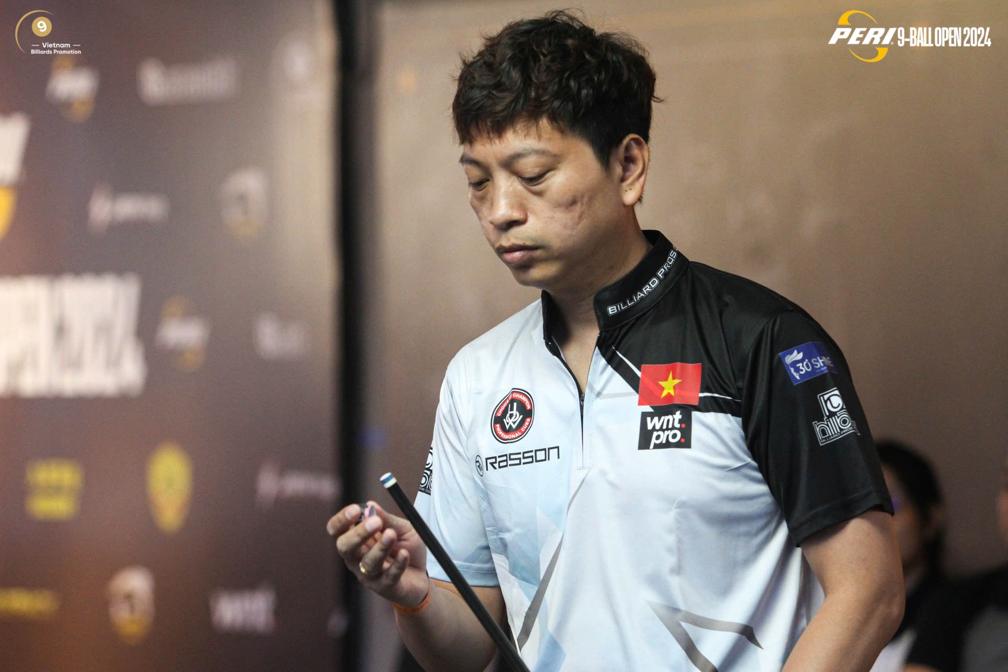 Peri 9-Ball Open 2024 vòng knock-out: Hoàng sao và Phương Nam gặp khó