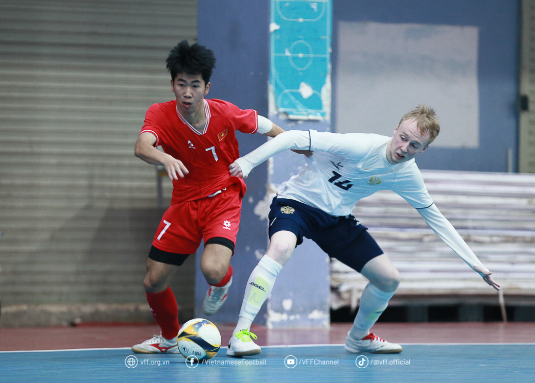 Việt Nam bất bại trước Nga ở hai trận giao hữu U19 futsal