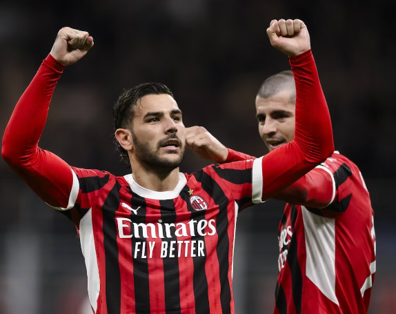 Nhận định bóng đá Fiorentina vs Milan: Pháo đài vững chắc