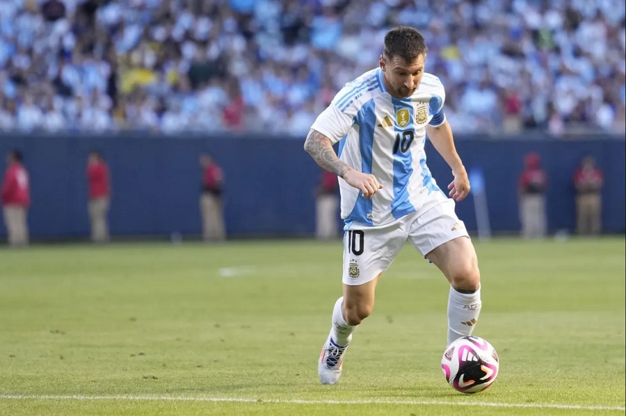 Đội hình ra sân Argentina vs Bolivia: Quay lại cây đinh ba với Messi