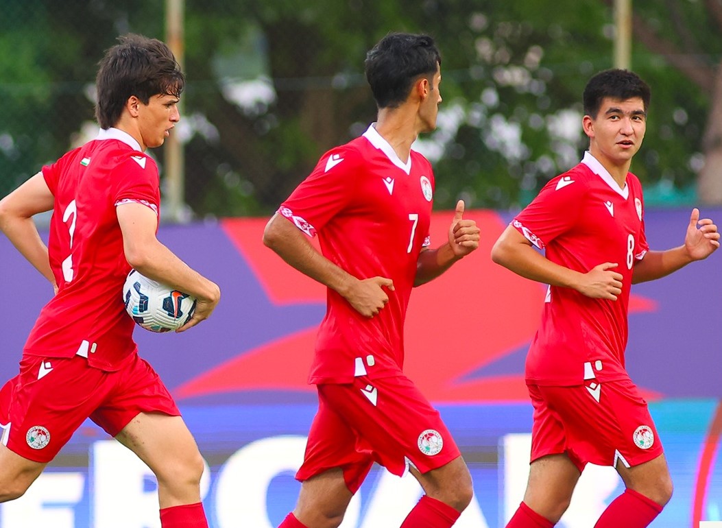 Trận đấu ở vòng loại U17 châu Á 2025 có tỷ số 33-0