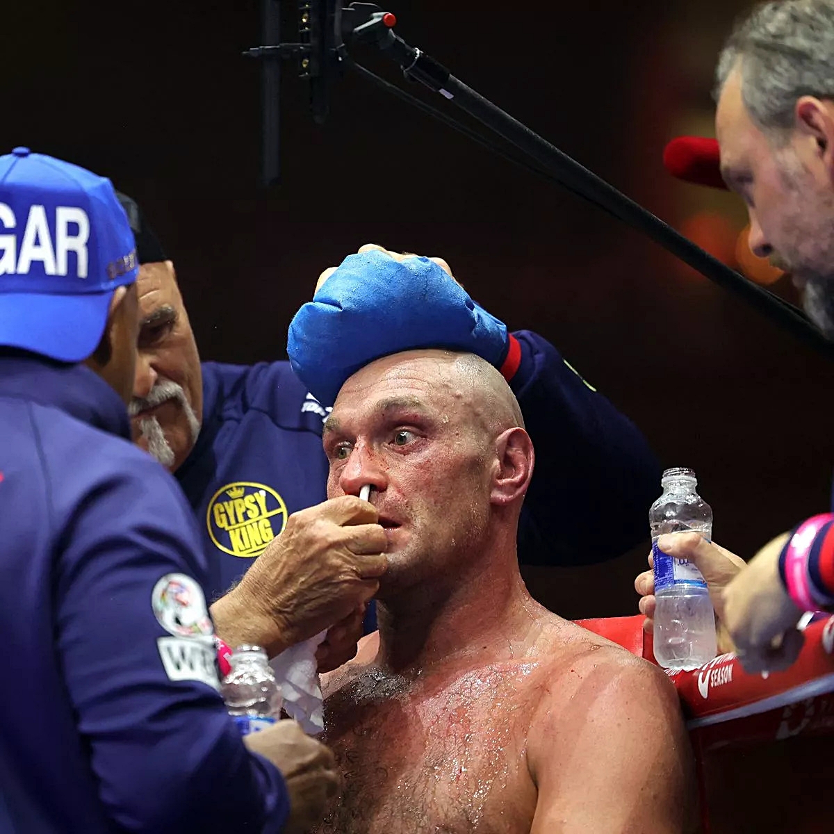Yêu cầu gây sốc với "ông bố mất trật tự" John Fury ở trận so găng Fury vs Usyk 2