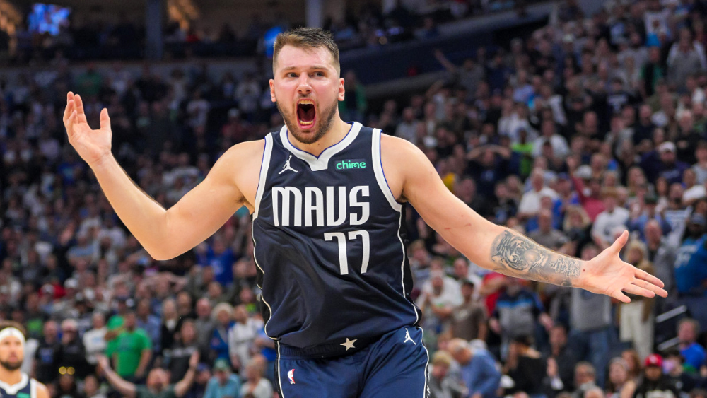 Kyrie Irving khuấy đảo, Luka Doncic “vẽ tuyệt phẩm Kyrie Irving khuấy đảo, Luka Doncic “vẽ tuyệt phẩm