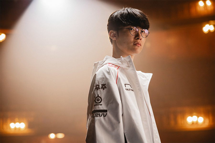 Faker nhận danh hiệu FMVP CKTG 2024, chinh phục cột mốc mới trong sự nghiệp Faker nhận danh hiệu FMVP CKTG 2024, chinh phục cột mốc mới trong sự nghiệp