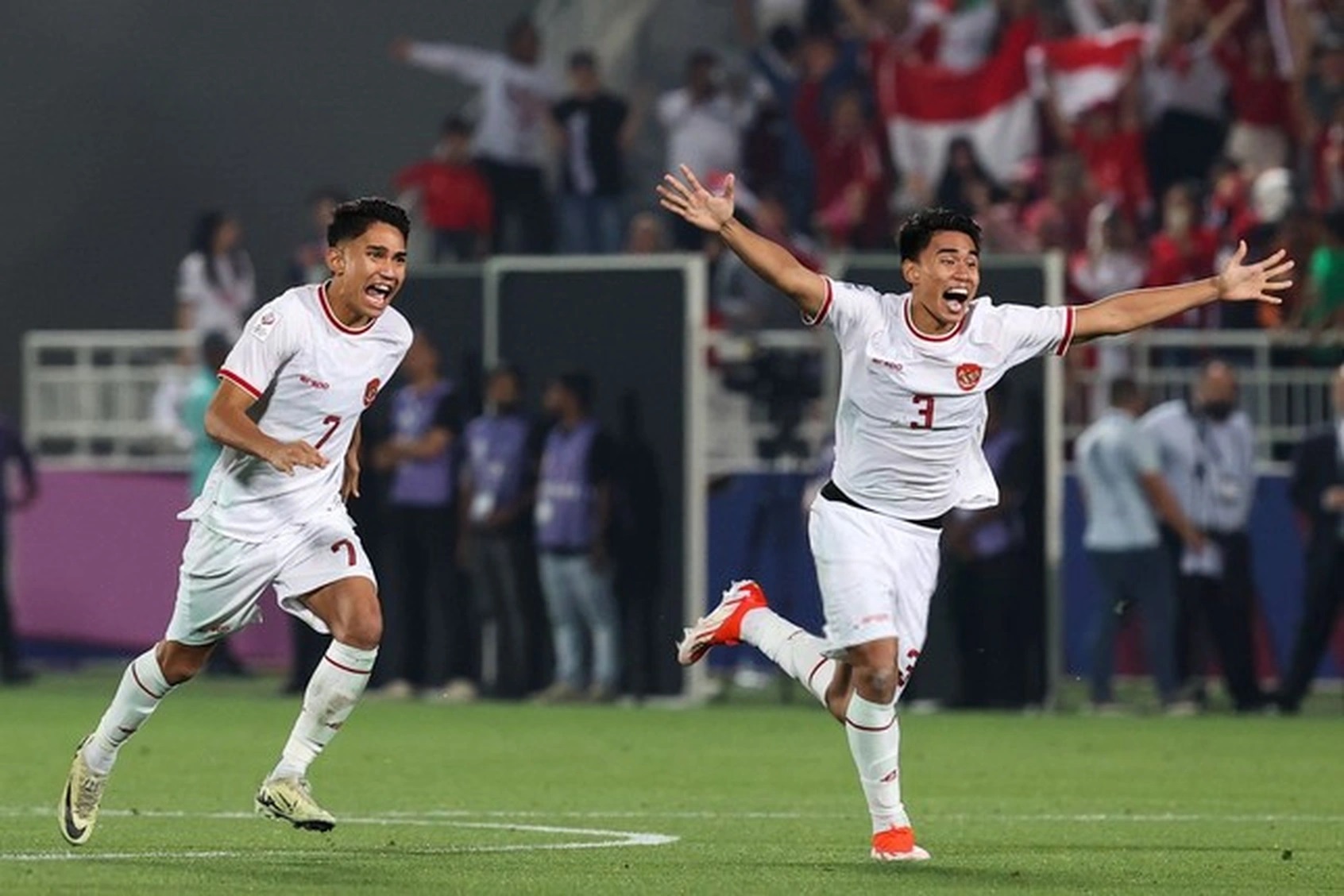 “Nội binh” hạ đẹp Saudi Arabia, Indonesia sống lại hy vọng dự World Cup “Nội binh” hạ đẹp Saudi Arabia, Indonesia sống lại hy vọng dự World Cup