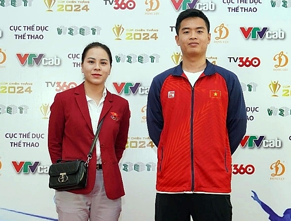 Trịnh Thu Vinh và Phạm Quang Huy nhận phần thưởng đặc biệt ngày hạ màn giải Vô địch Bắn súng quốc gia 2024