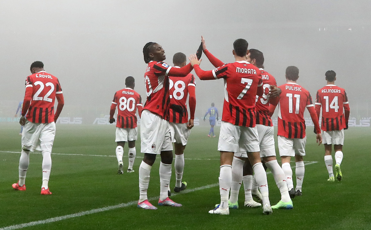 Dự đoán AC Milan vs Sassuolo, 3h00 ngày 4/12, Coppa Italia 2024/25