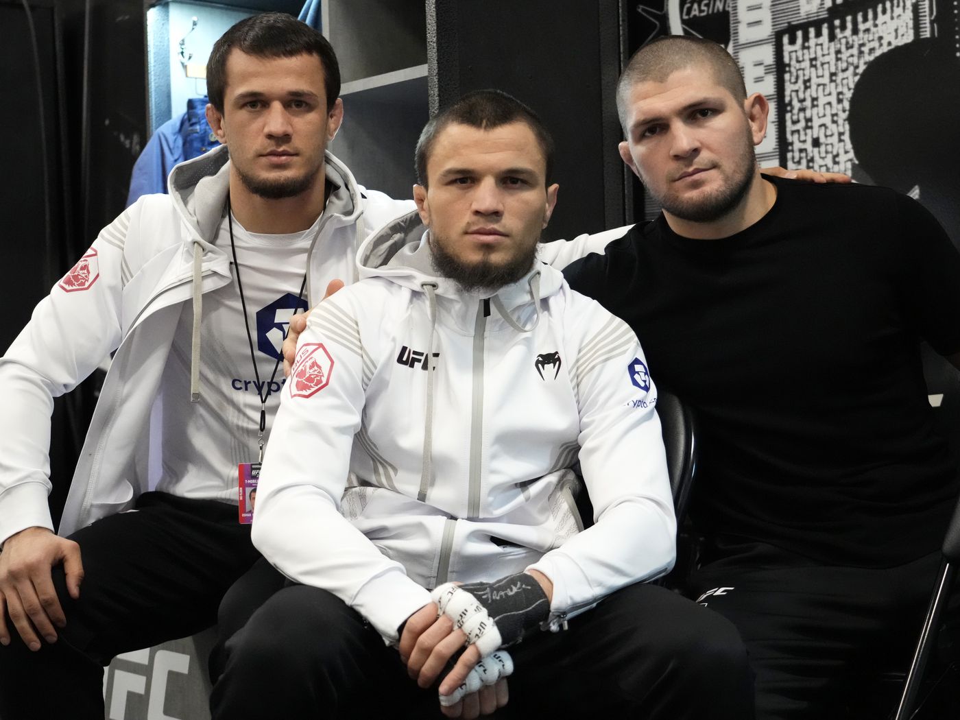Khabib Nurmagomedov lo lắng khi cả hai hậu bối tranh đai ở UFC 311
