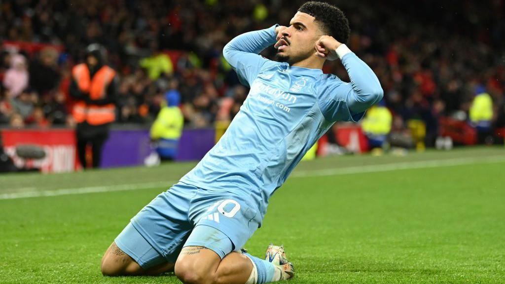 Dự đoán Nottingham vs Aston Villa, 0h30 ngày 15/12, Ngoại hạng Anh 2024/25