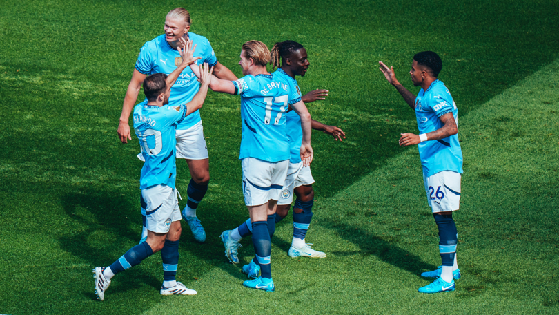 Kết quả Man City vs Aston Villa: Đương kim vô địch lại nhận bàn thua