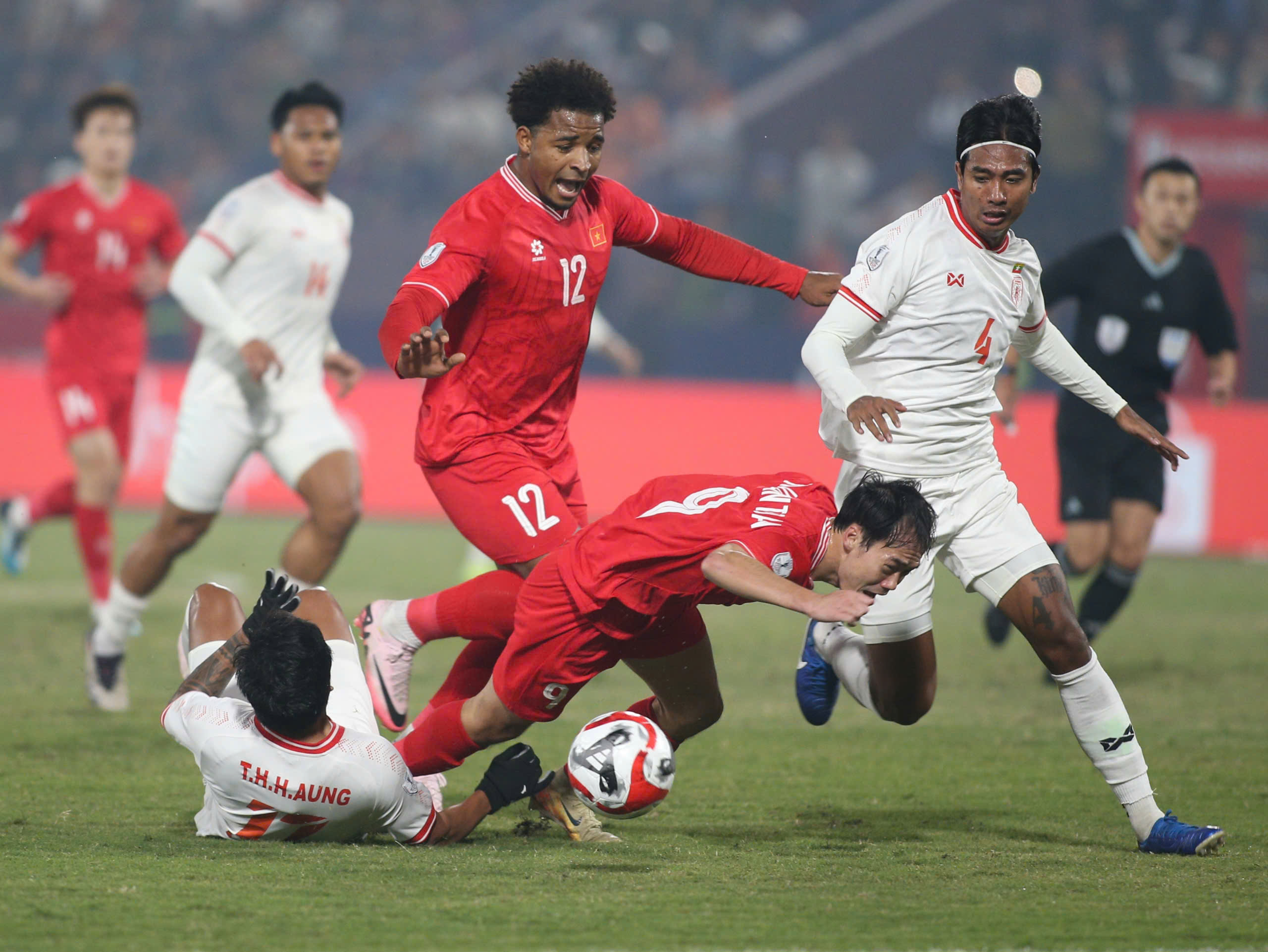 Việt Nam 1-0 Myanmar: Xuân Son kiến tạo, Bùi Vĩ Hào ghi bàn Việt Nam 1-0 Myanmar: Xuân Son kiến tạo, Bùi Vĩ Hào ghi bàn