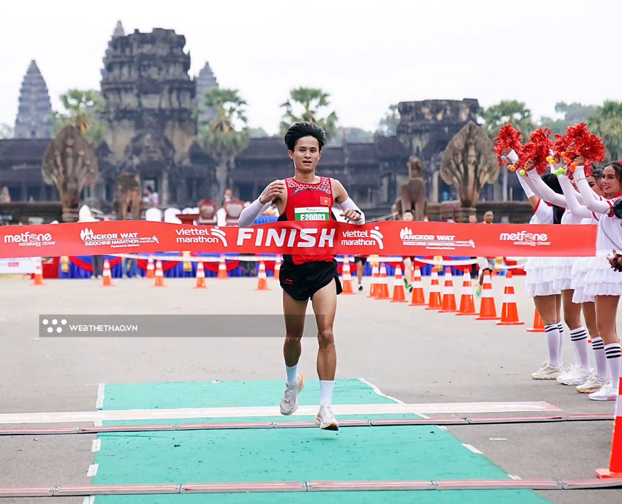 "Ông bố Gen Z" hai lần lên đỉnh giải chạy Viettel Marathon 2024 và thách thức kỷ lục quốc gia