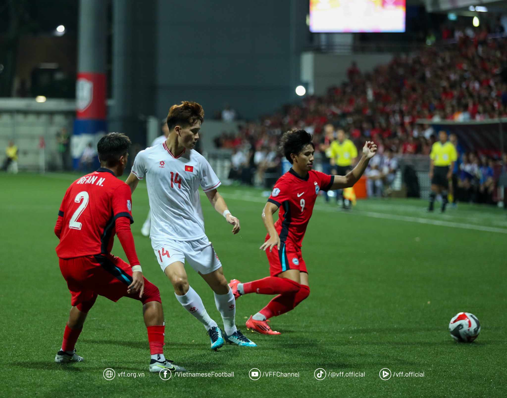 Tỷ lệ bóng đá trận Việt Nam vs Singapore, 20h00 ngày 29/12, AFF Cup 2024