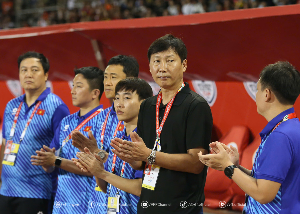 HLV Kim Sang Sik đánh cược cả sự nghiệp để vô địch AFF Cup 2024