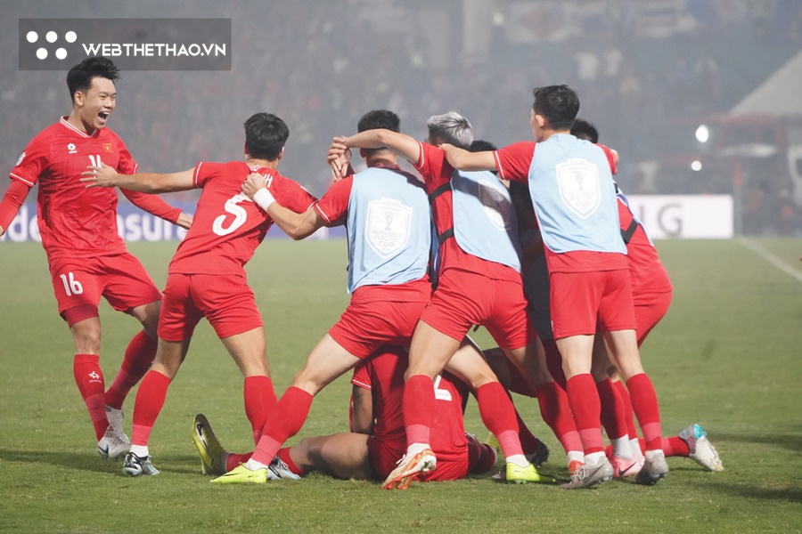 Tuyển Việt Nam tiếp tục thăng tiến tr&ecirc;n bảng xếp hạng FIFA khi thắng Th&aacute;i Lan