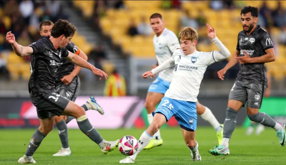Dự đoán Sydney FC vs Brisbane Roar, 13h00 ngày 18/1, VĐQG Australia 2024/25