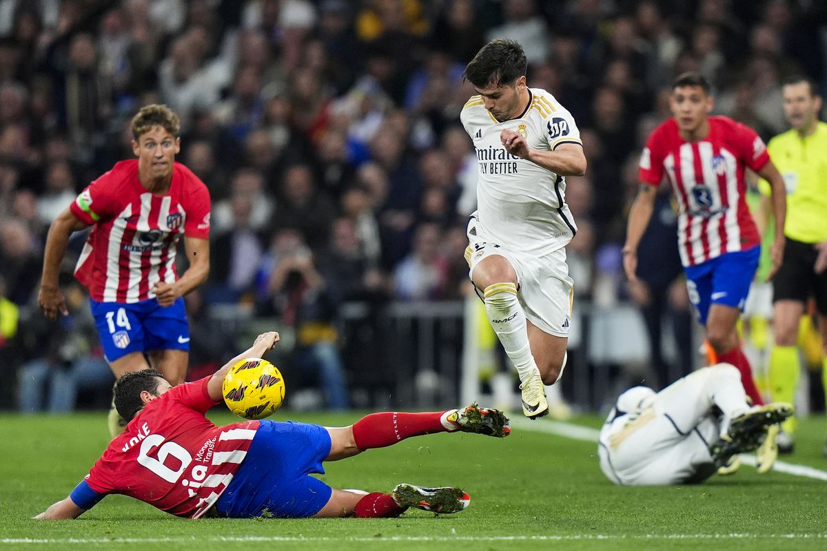 Real Madrid tiếp tục chiến dịch chống lại trọng tài và VAR bằng một "sự thật tàn khốc"