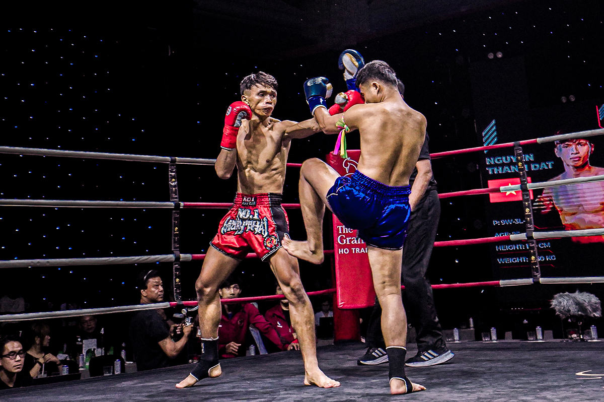 Học trò Duy Nhất hạ knockout tay đấm kỳ cựu người Thái Lan