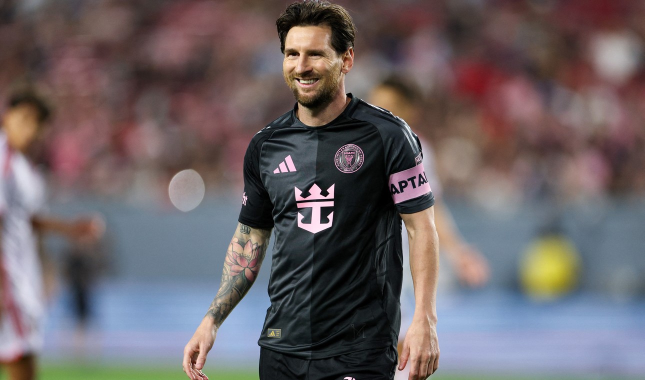 Lý do trận mở màn của Messi tại Champions Cup bị hoãn lại một ngày