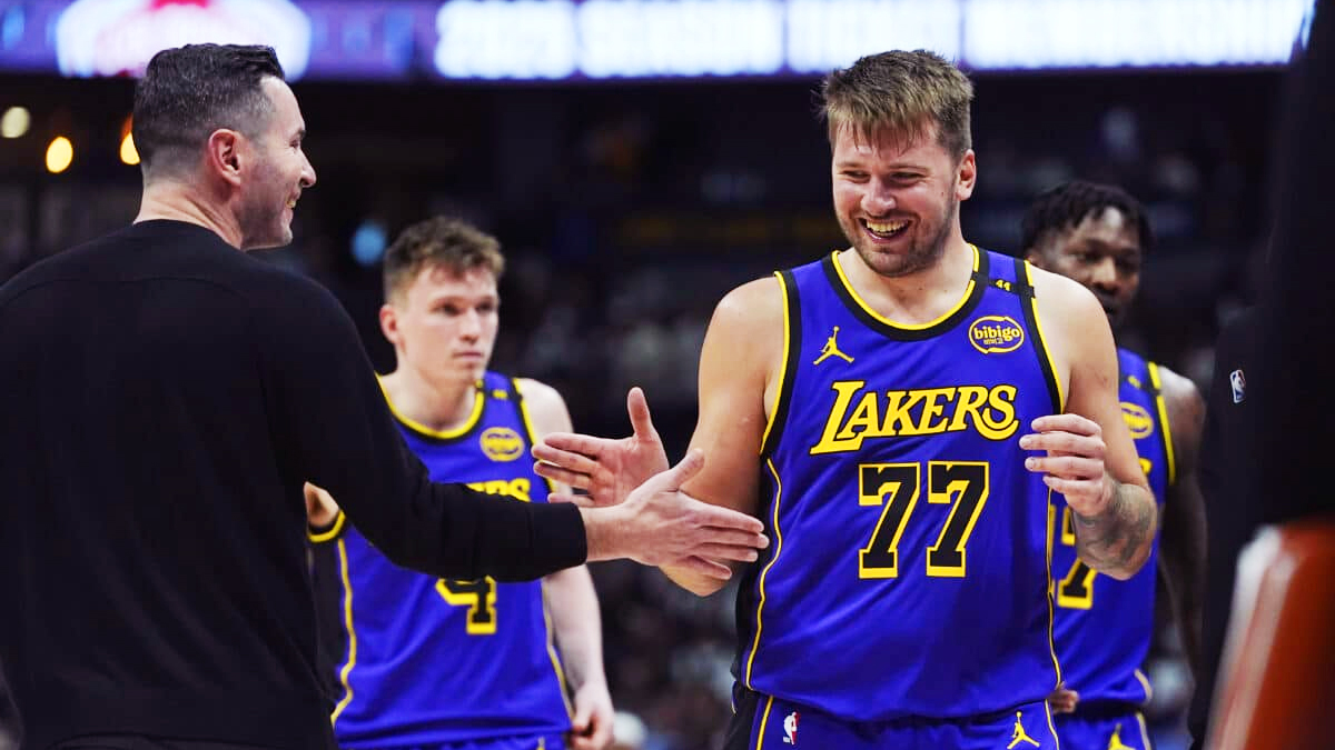 Luka Doncic và Los Angeles Lakers sẵn sàng gặp Dallas sau bom tấn chuyển nhượng rung chuyển NBA Luka Doncic và Los Angeles Lakers sẵn sàng gặp Dallas sau bom tấn chuyển nhượng rung chuyển NBA