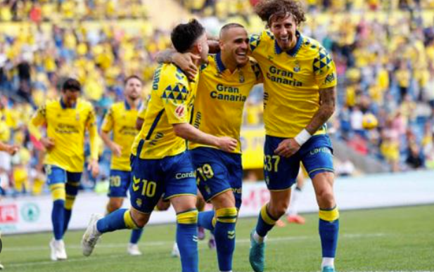 Nhận định bóng đá Valladolid vs Las Palmas: Buồn ngủ gặp chiếu manh