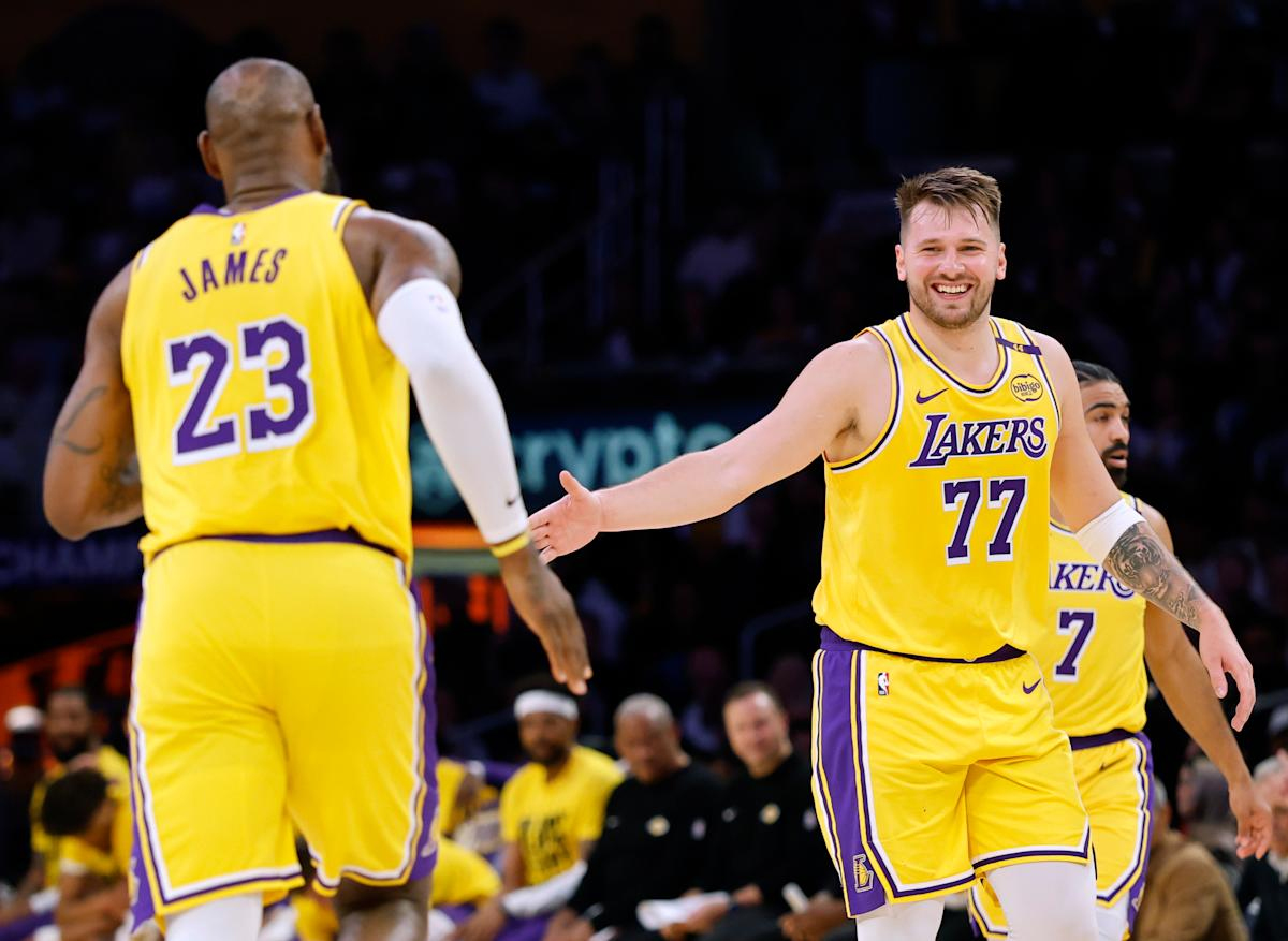 Dù Luka Doncic ném xa tệ hại, Los Angeles Lakers vẫn nguy hiểm như thế này? Dù Luka Doncic ném xa tệ hại, Los Angeles Lakers vẫn nguy hiểm như thế này?