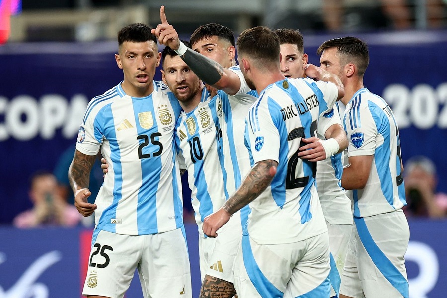 HLV Scaloni công bố danh sách tuyển Argentina gặp Brazil với nhiều bất ngờ HLV Scaloni công bố danh sách tuyển Argentina gặp Brazil với nhiều bất ngờ